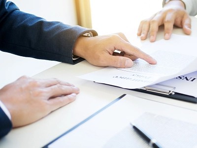 Perbedaan Drone Football dan Sepak Bola Tradisional